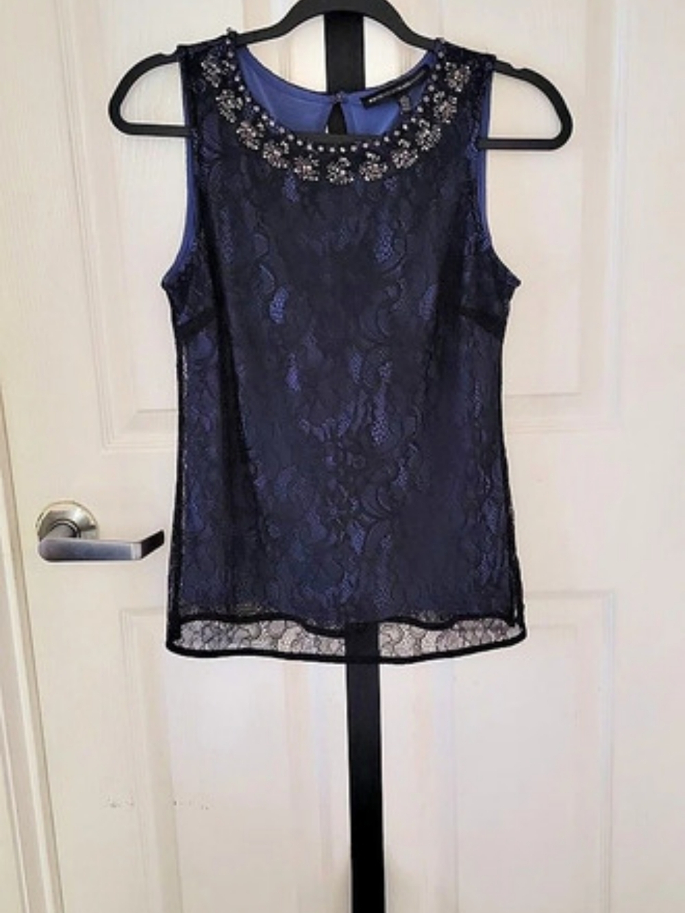 White House Black Market Floral Lace Embellished Blouse in Blue & Black Small